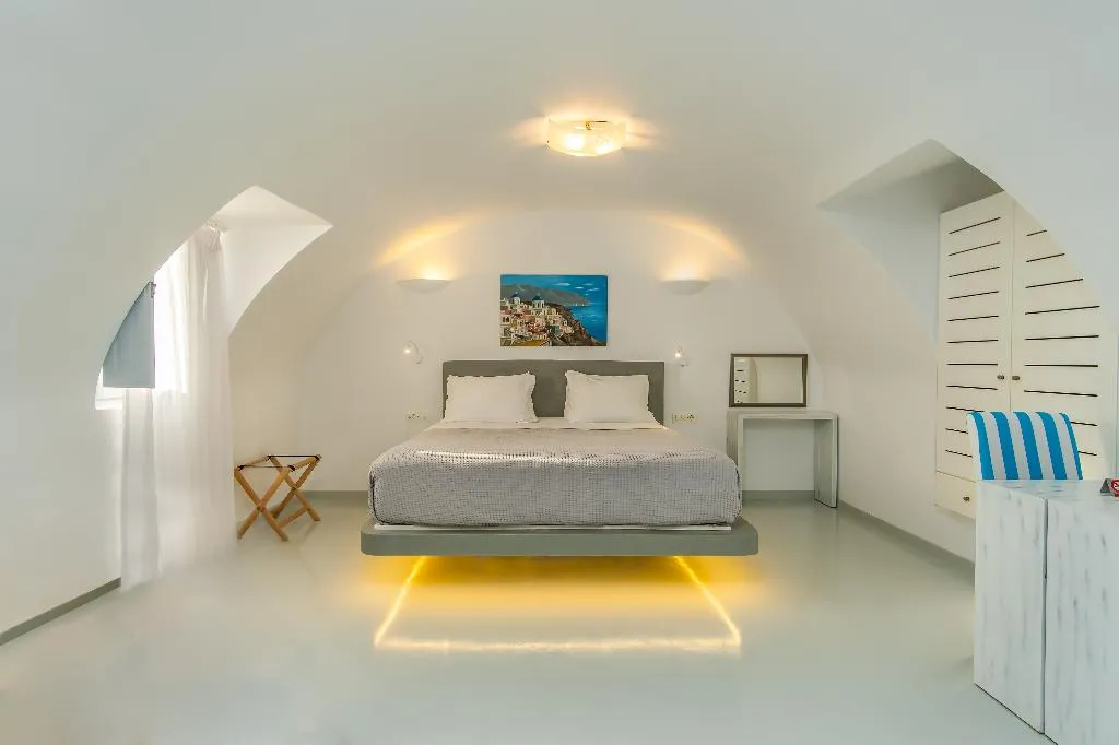 SUITE DELUXE Room, Central Fira Hotel, Santorini