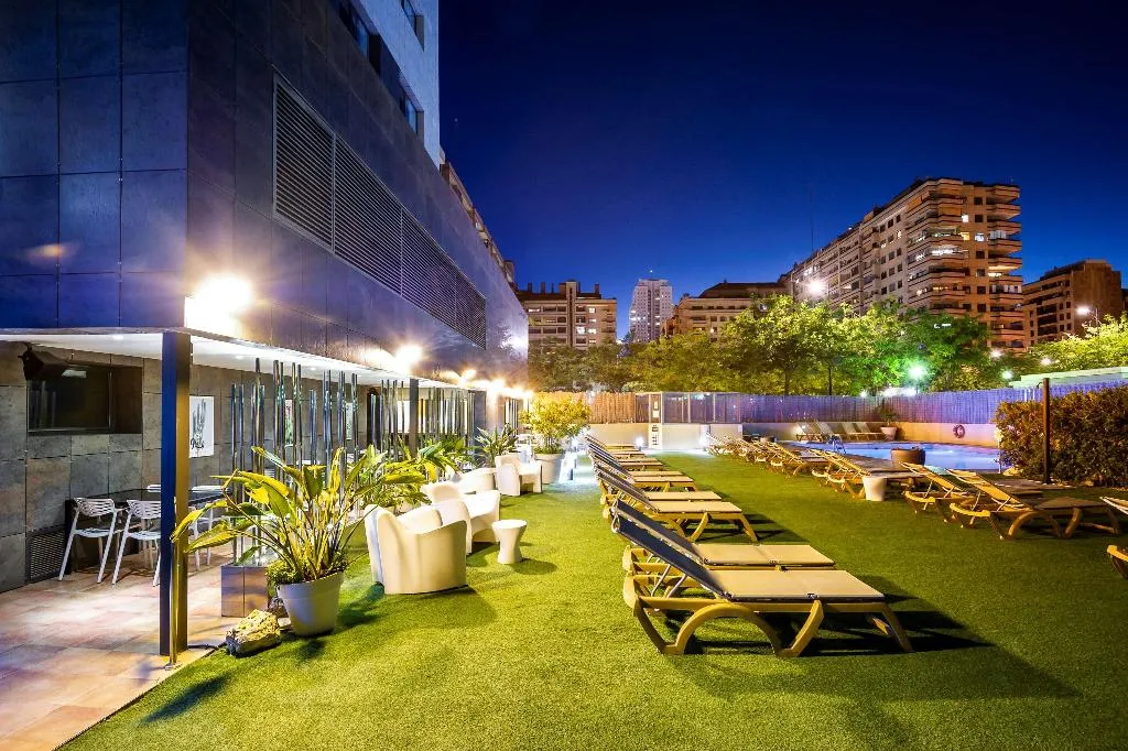 Pool, Innside Valencia Oceanic, Valencia
