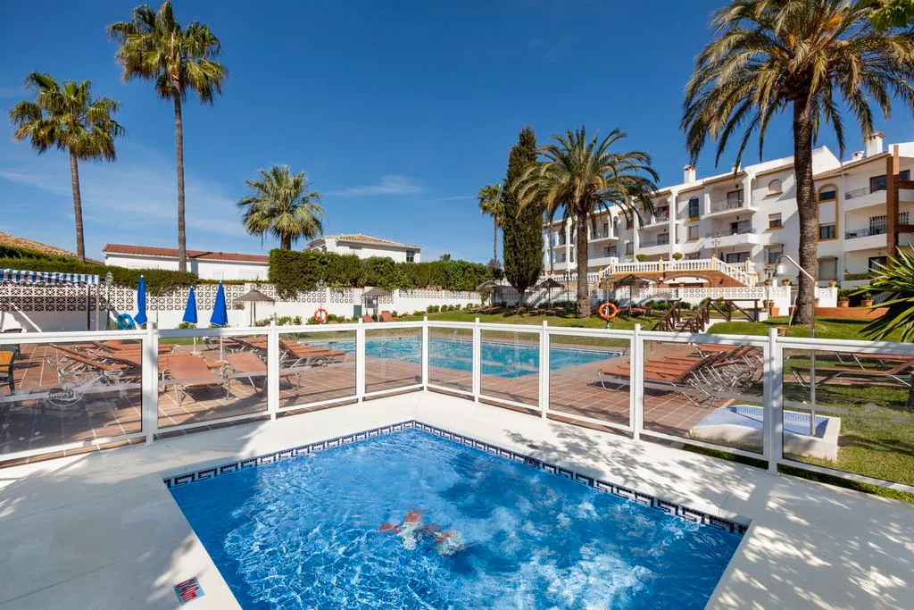 Pool, Crown Resorts Club La Riviera, Costa Del Sol