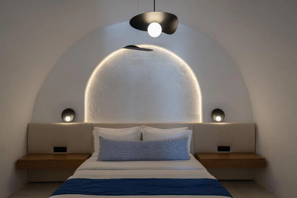 SUITE SEA VIEW WITH PRIVATE POOL Room, You And Me Suites, Santorini