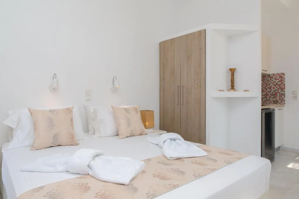 Room, Sun & Moon, Mykonos