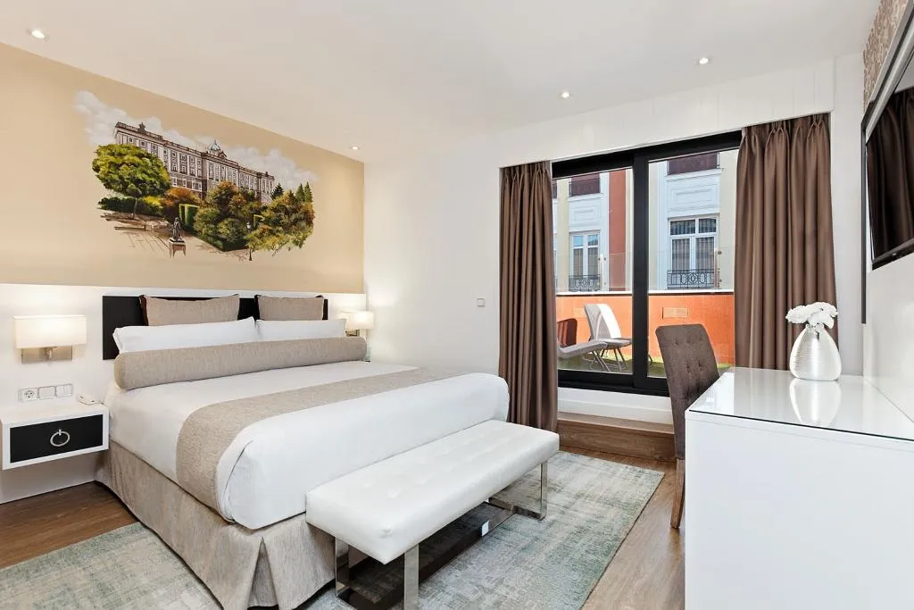 DOUBLE WITH TERRACE Room, Grupotel Mayorazgo, Madrid