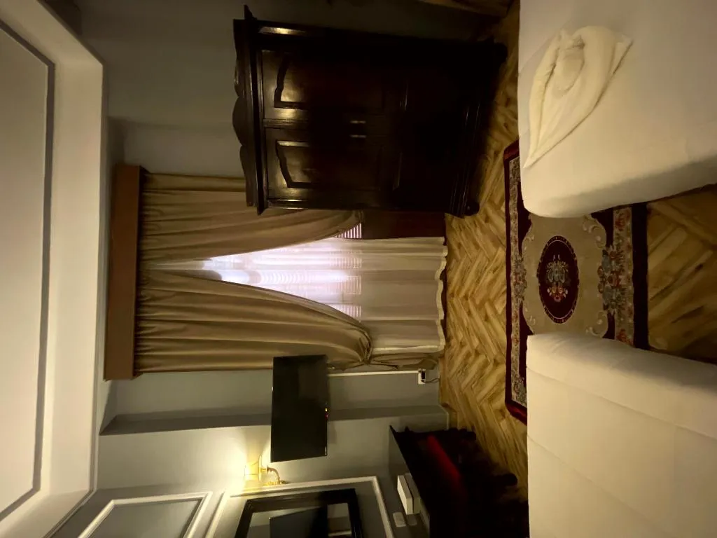 DOUBLE DELUXE CAPACITY 2 Room, Cosmopolitan Cairo Hotel, Cairo
