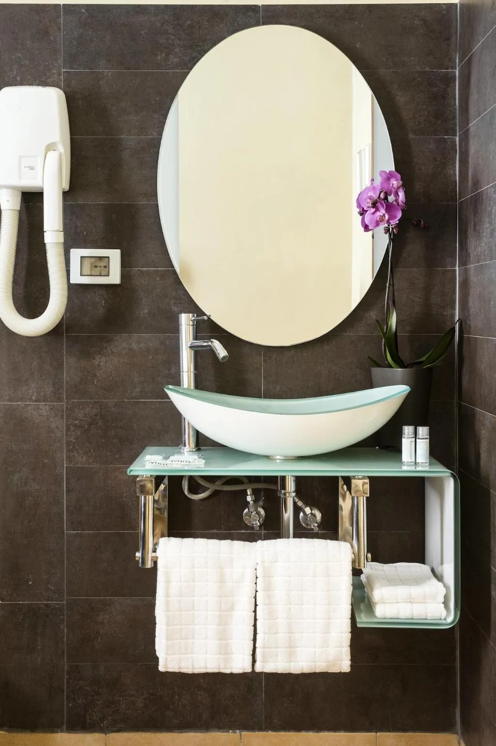 Room, Hotel Cervia, Naples