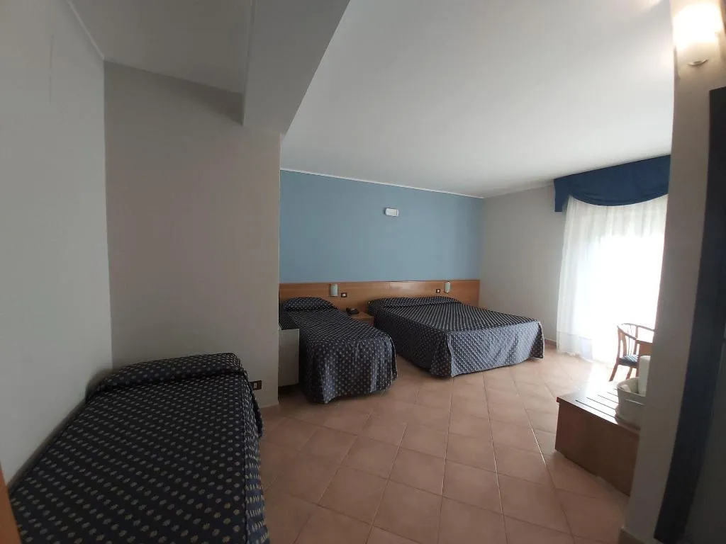 Room, Albergo Lachea, Catania