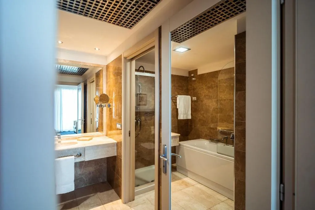 SUITE HARBOUR VIEW Room, Delta Hotels By Marriott Olbia Sardinia, Olbia