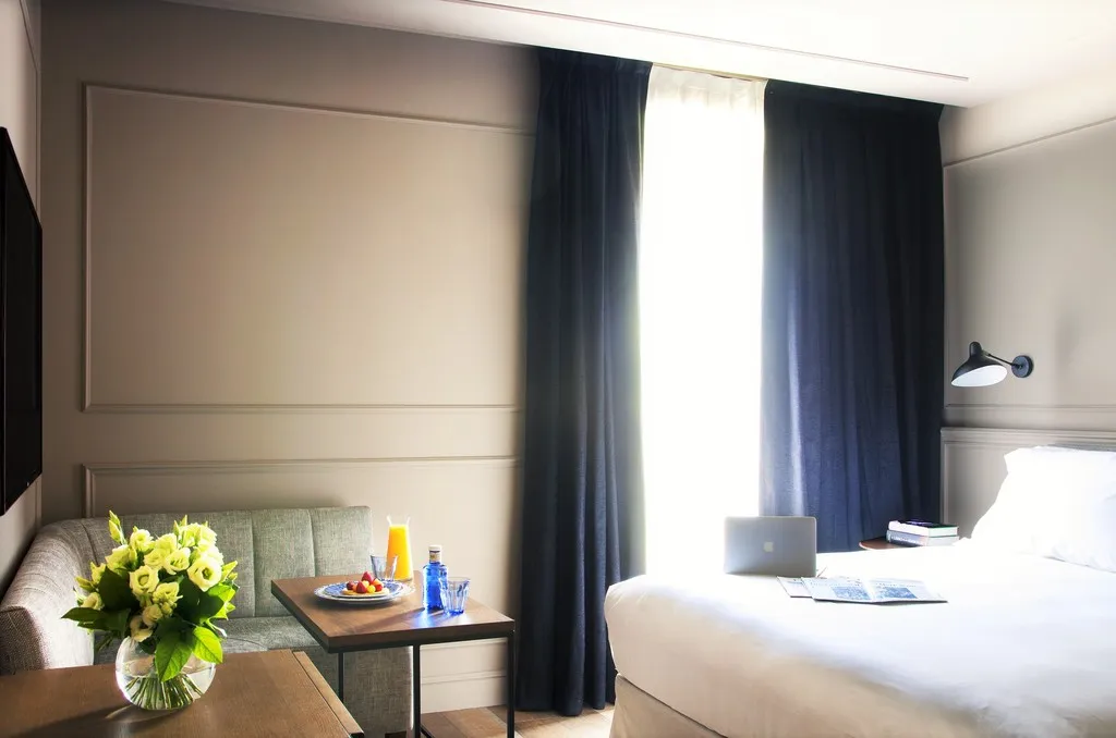 DOUBLE DELUXE Room, Totem Madrid, Madrid
