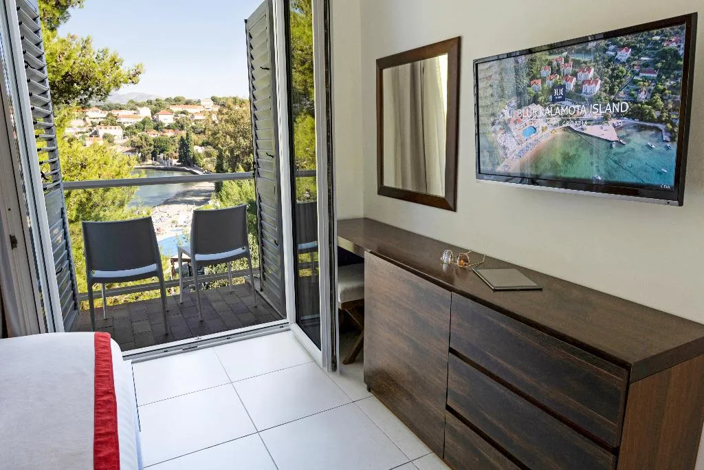 JUNIOR SUITE SEA VIEW Room, TUI Blue Kalamota Island, Dubrovnik