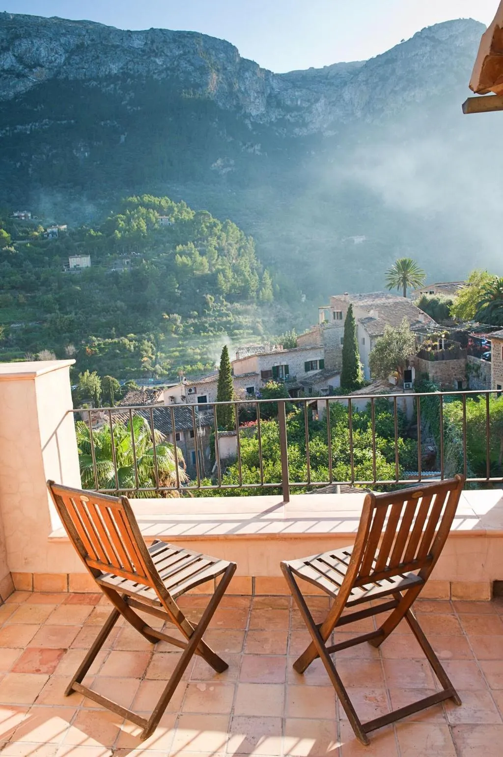 Room, D'Es Puig, Majorca