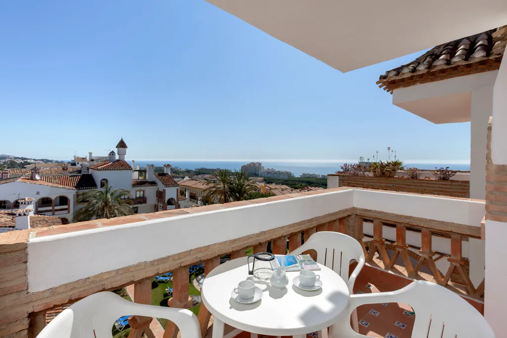 Terrace, Crown Resort - Club Calahonda, Costa Del Sol