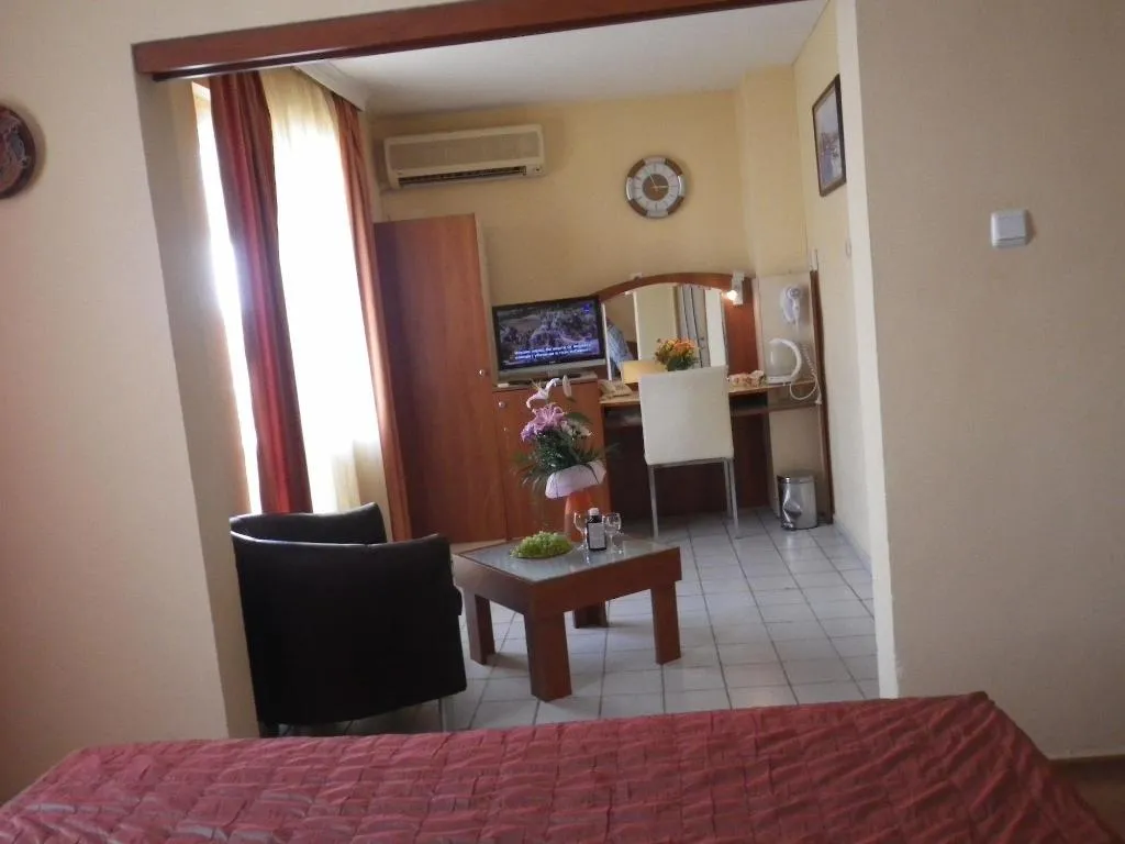 Room, Palitra, Varna