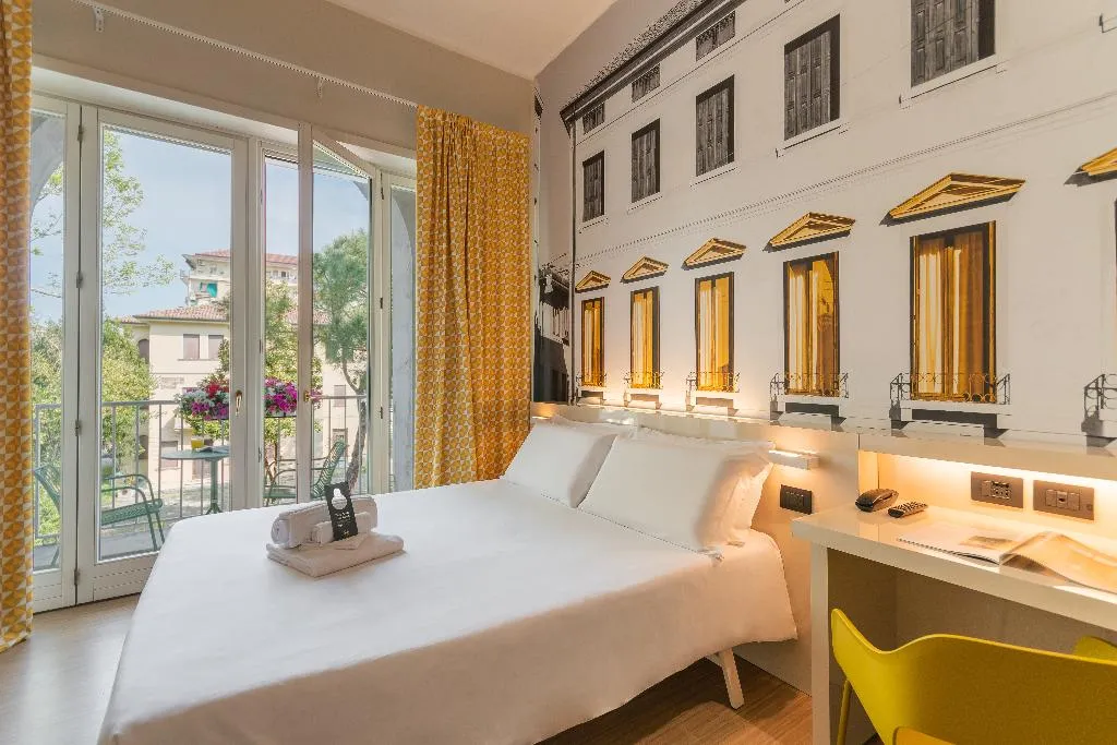 DOUBLE SUPERIOR Room, B&B Hotel Treviso, Venice