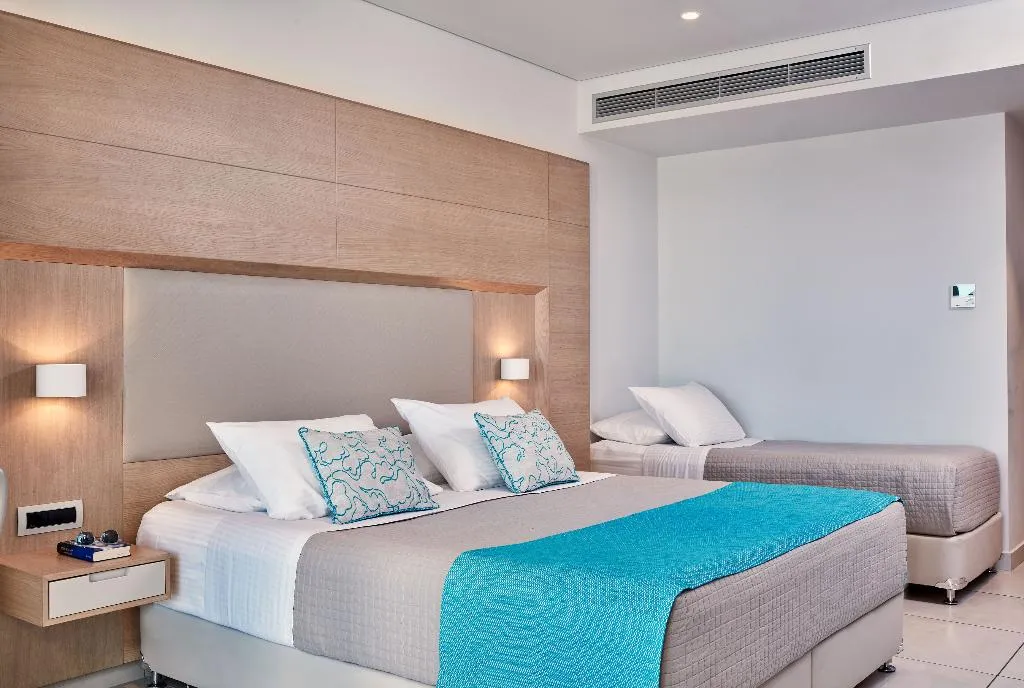 Double or Twin SEA VIEW WITH PRIVATE POOL Room, Porto Bello Royal, Kos