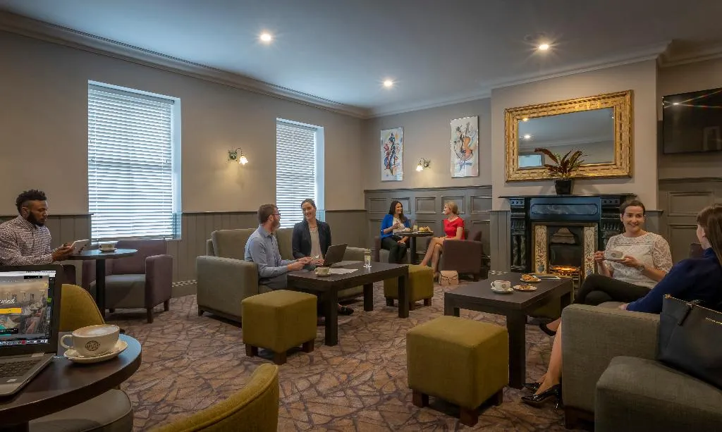 Bar, Maldron Hotel & Leisure Centre, Oranmore, Connaught