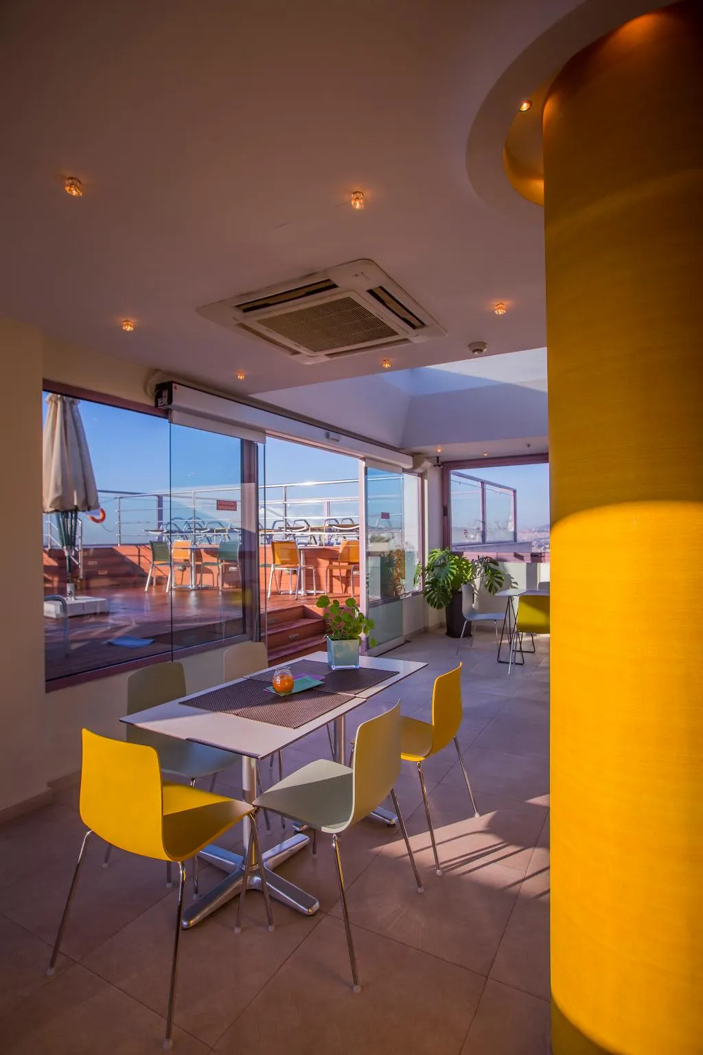 Bar, Novus Hotel, Athens