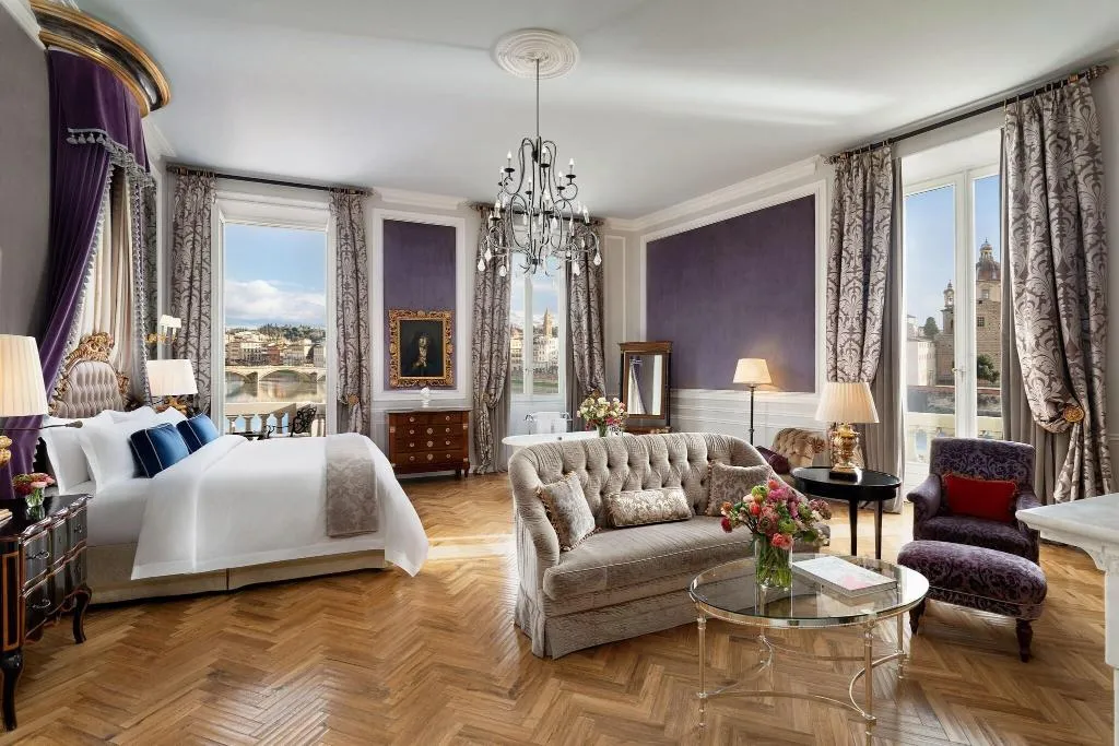 JUNIOR SUITE RIVER VIEW Room, St Regis Florence, Florence