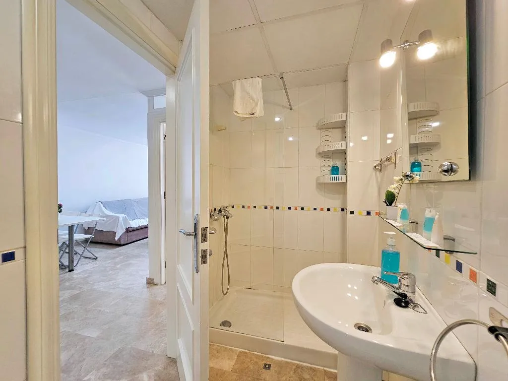 TRIPLE DELUXE WITH BALCONY Room, Apartamentos Turisticos Alba Cartagena Centro, Costa Blanca