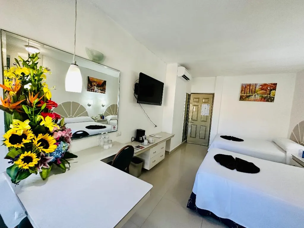 DOUBLE EXECUTIVE Room, Plaza Caribe, Cancun Area