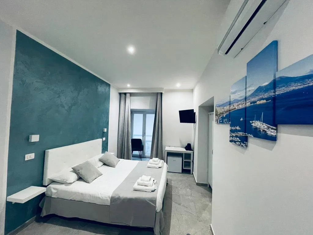 FAMILY ROOM STANDARD Room, I Borbone, Naples