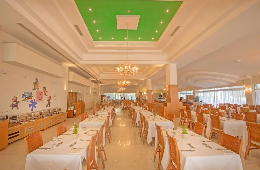 Restaurant, The Dome Beach Hotel & Resort, Cyprus