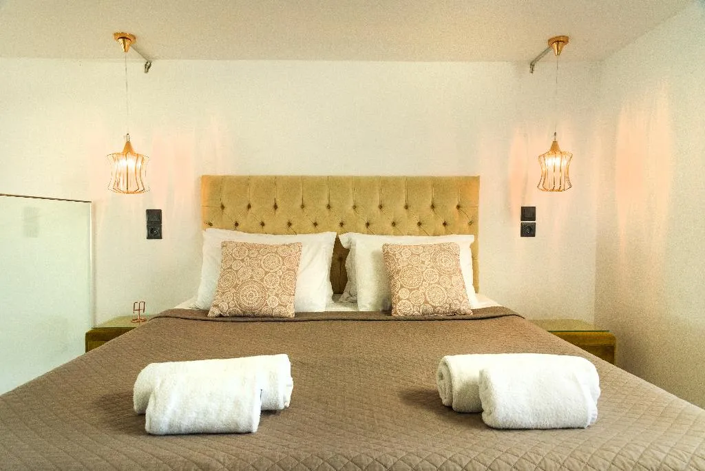 HOME DELUXE SEA VIEW WITH BALCONY Room, Victoria Suites Corfu, Corfu