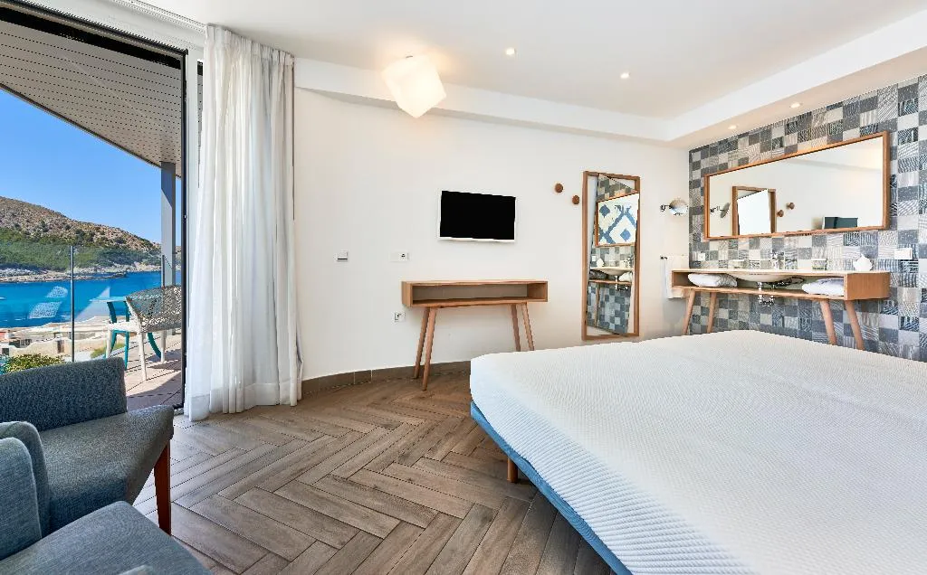 DOUBLE SUPERIOR SIDE SEA VIEW Room, Mar Azul Pur Estil Hotel & Spa, Majorca