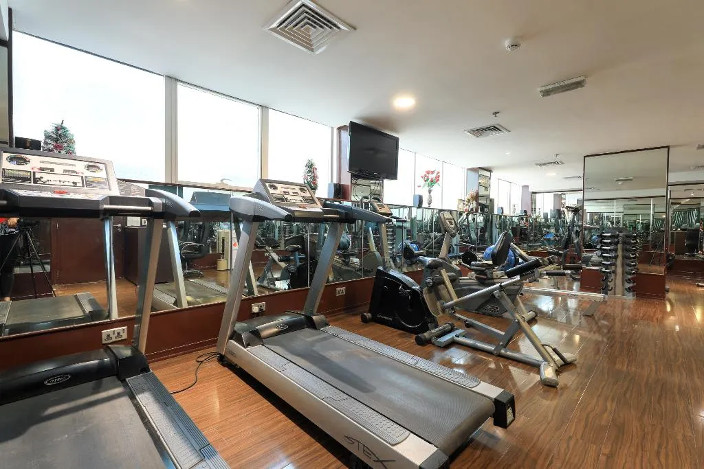 Sports and Entertainment, Smana Hotel Al Raffa, Dubai