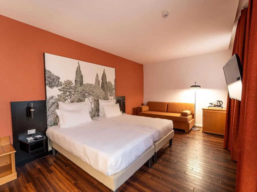 FAMILY ROOM CLASSIC Room, Mercure Roma Corso Trieste, Rome