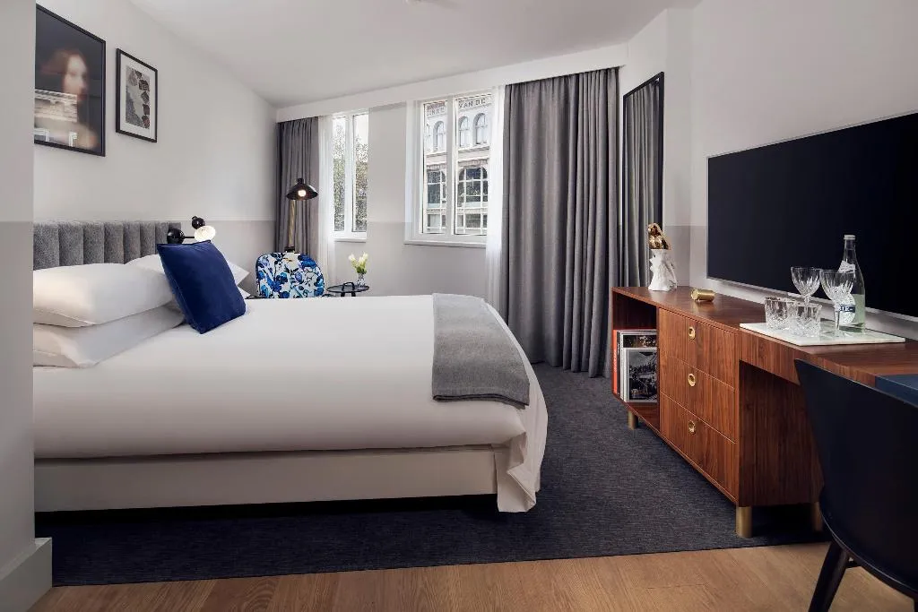 SINGLE STANDARD Room, Kimpton De Witt Amsterdam, Amsterdam