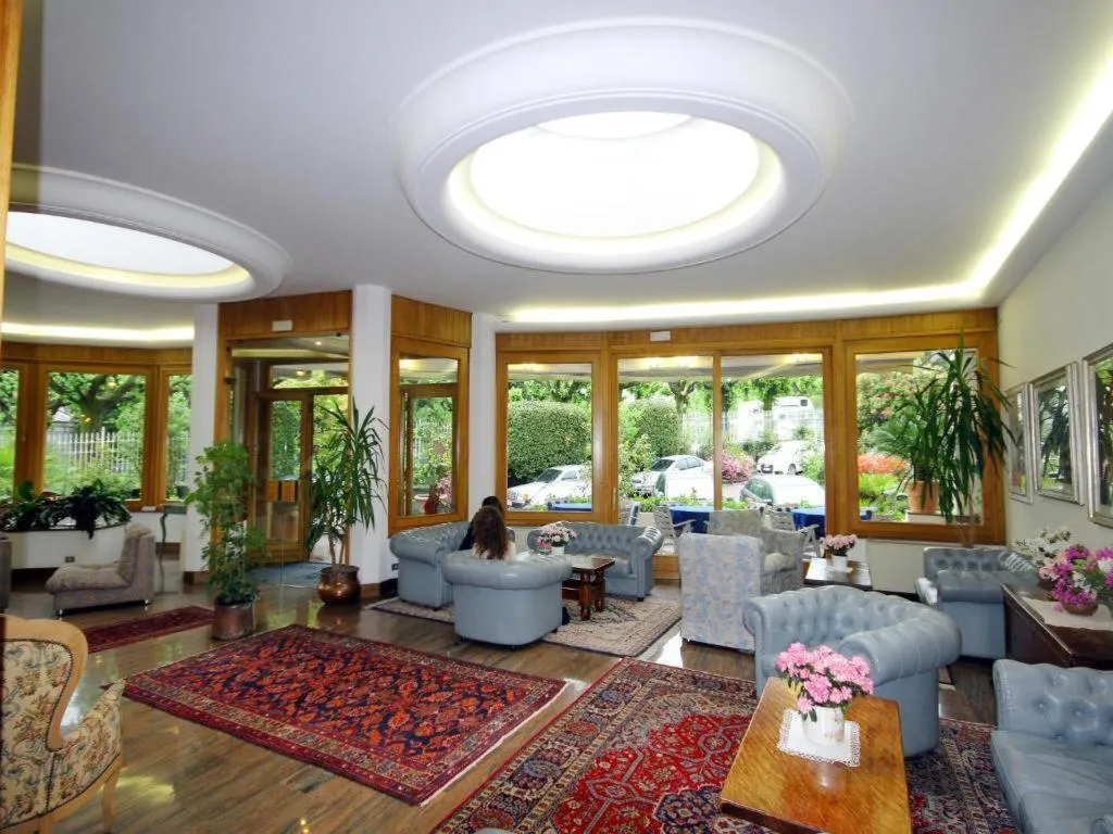 Lobby, Royal Hotel, Milan