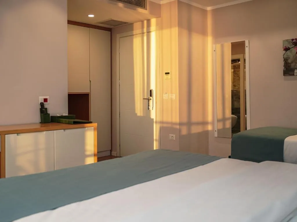 TRIPLE SEA VIEW Room, Vm Resort Spa, Kavaje