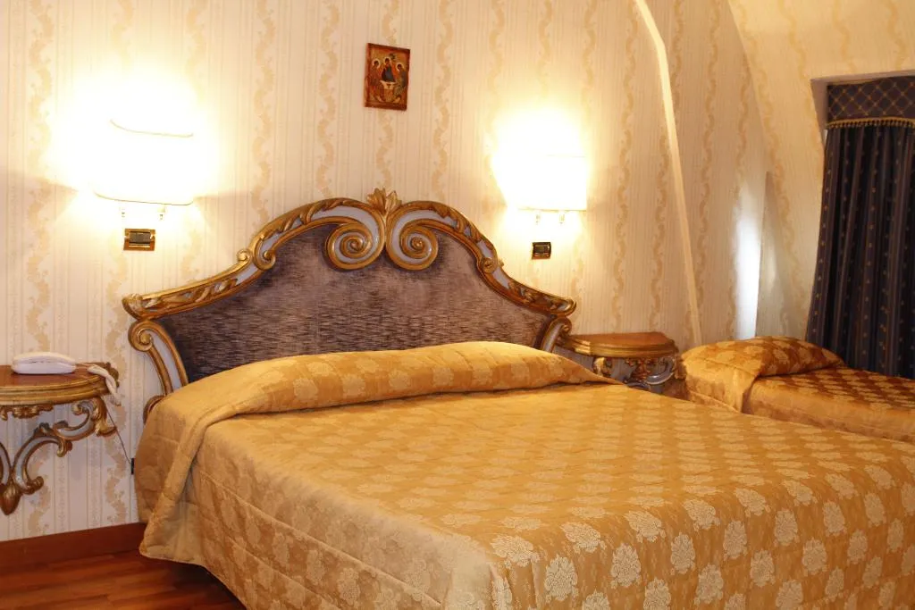Double or Twin STANDARD Room, LH Grand Hotel Hermitage, Rome