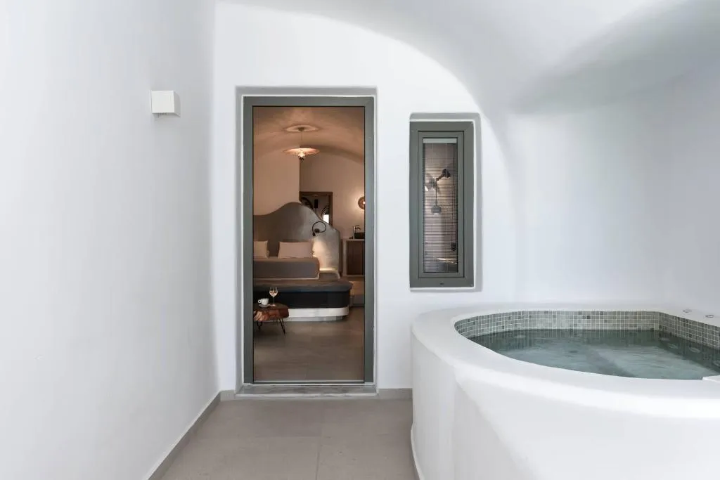 SUITE GRAND Room, Kasimatis by La Perla, Santorini