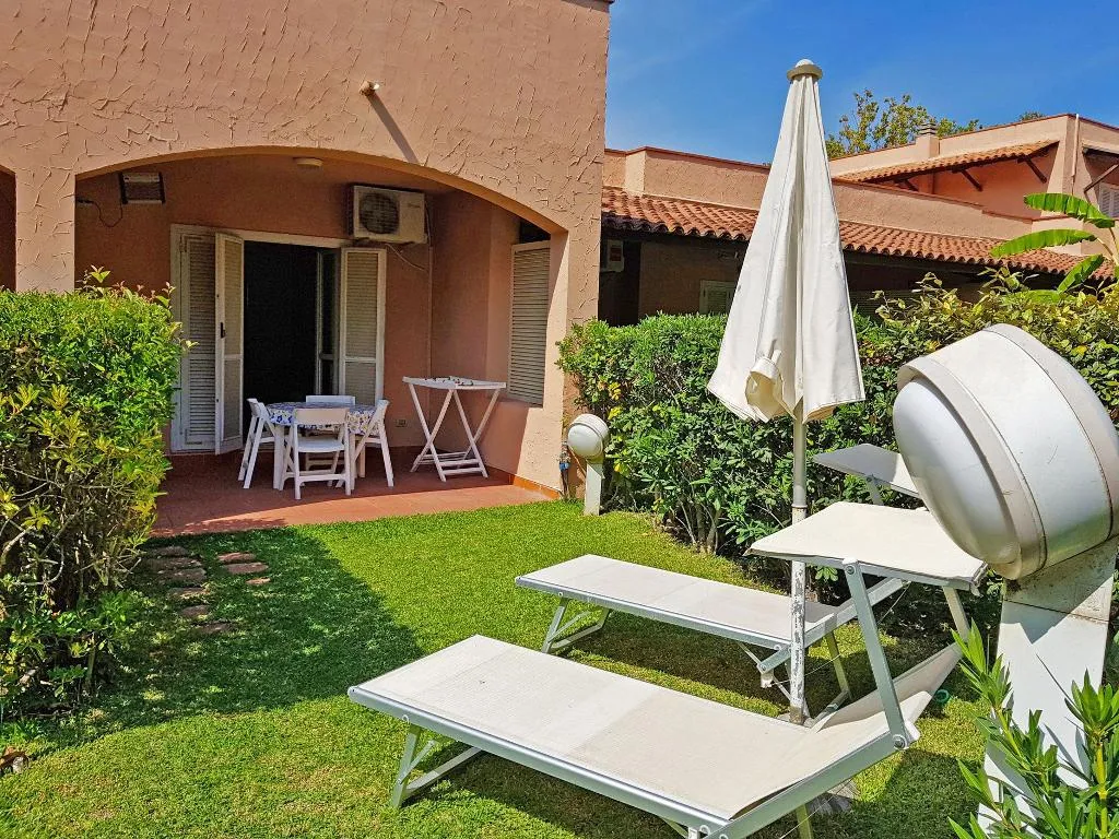 STUDIO CAPACITY 4 Room, Portorosa Residence, Catania