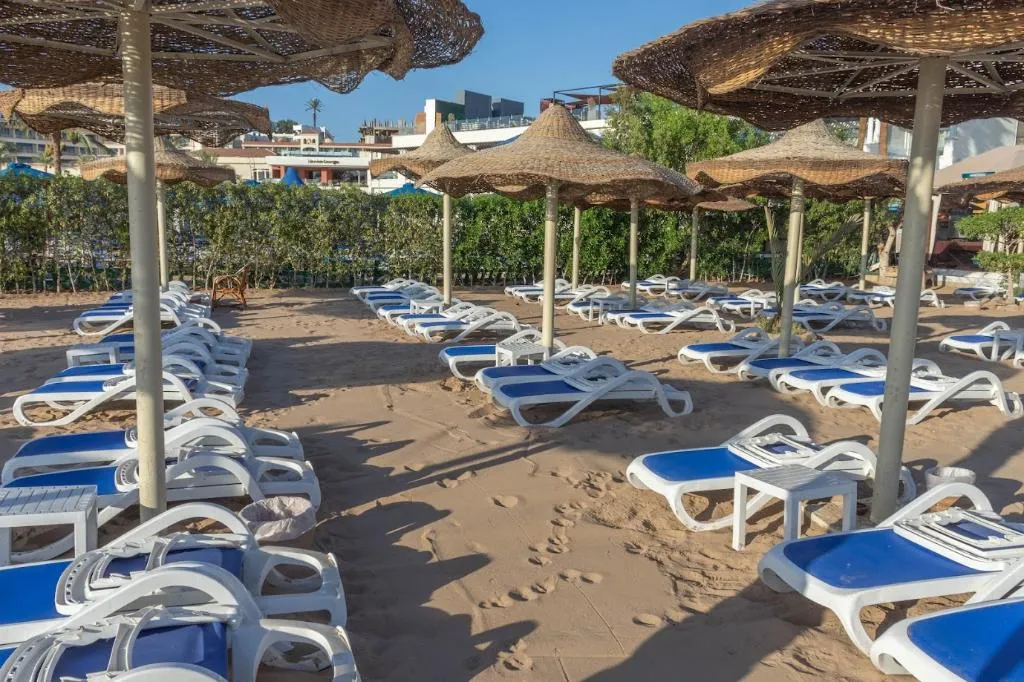Beach, Cataract Layalina Hotel, Red Sea Riviera