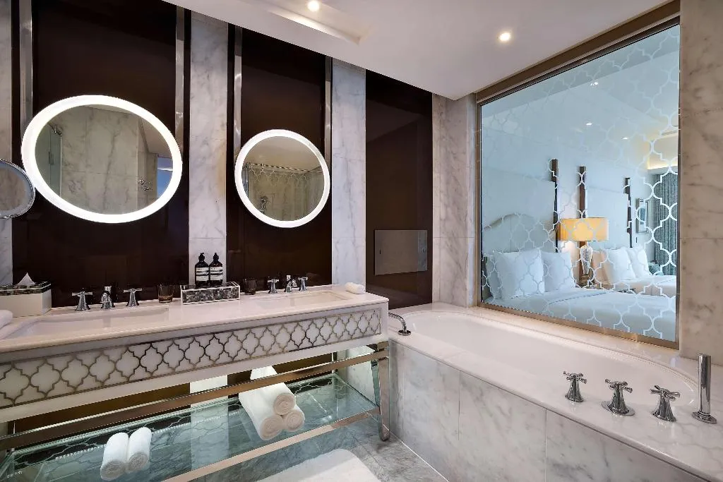 DOUBLE DELUXE TWO QUEEN BEDS Room, Waldorf Astoria Dubai Palm Jumeirah, Dubai