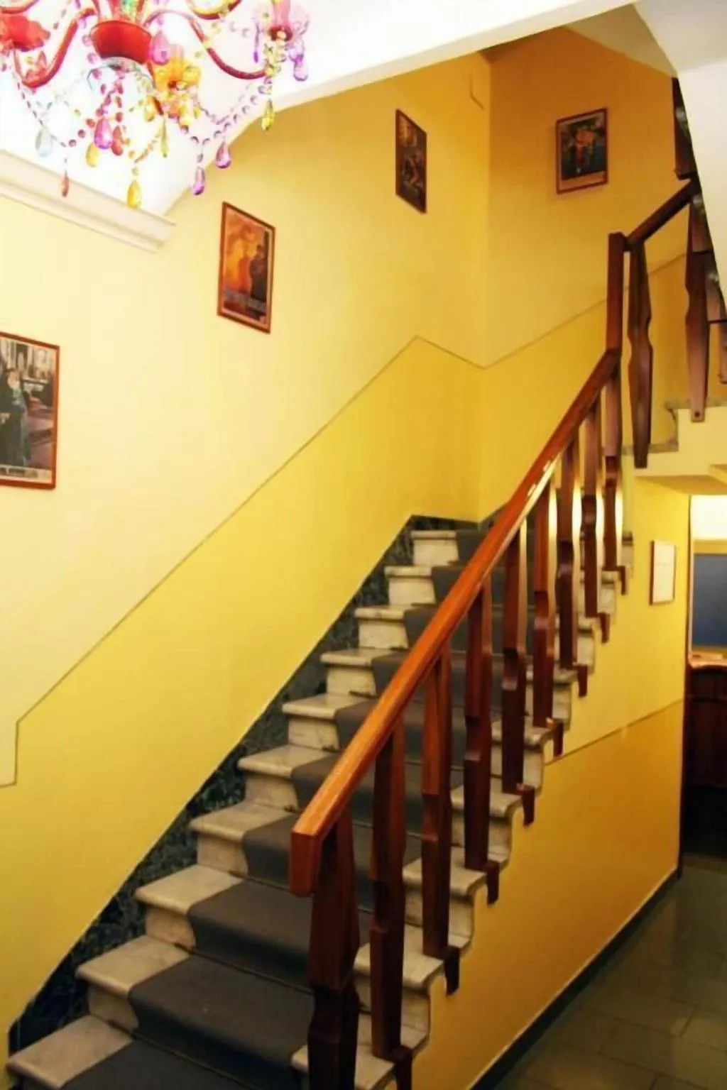 Lobby, Romagna, Florence
