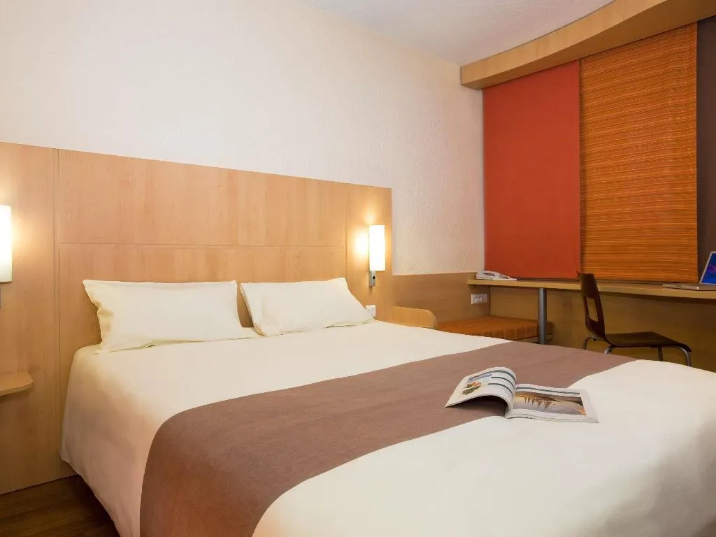 DOUBLE Accessible Room, Ibis Lisboa Jose Malhoa, Lisbon