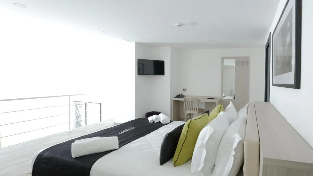 APARTMENT DUPLEX Room, Ecumano Space, Naples