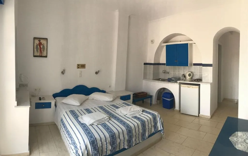 Room, Dioskouri Art Villas, Santorini