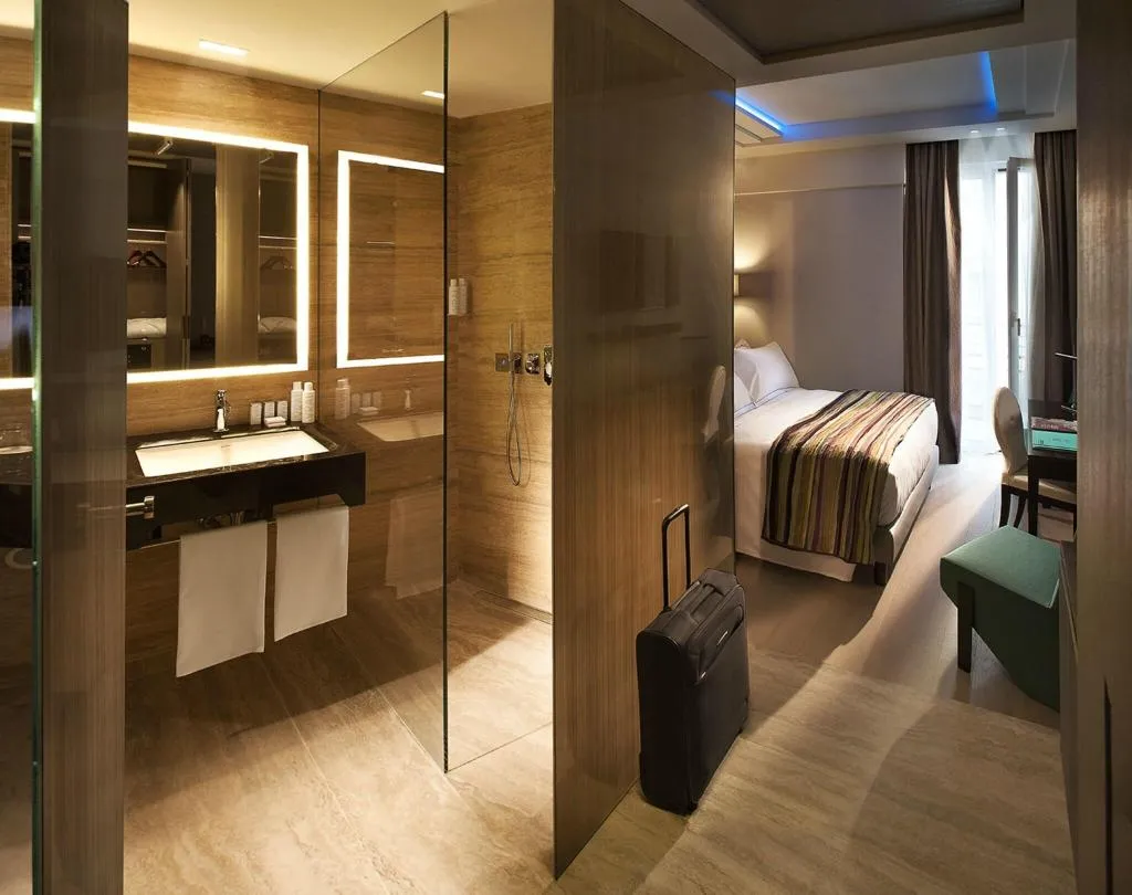 DOUBLE PREMIUM Room, Cavour, Milan