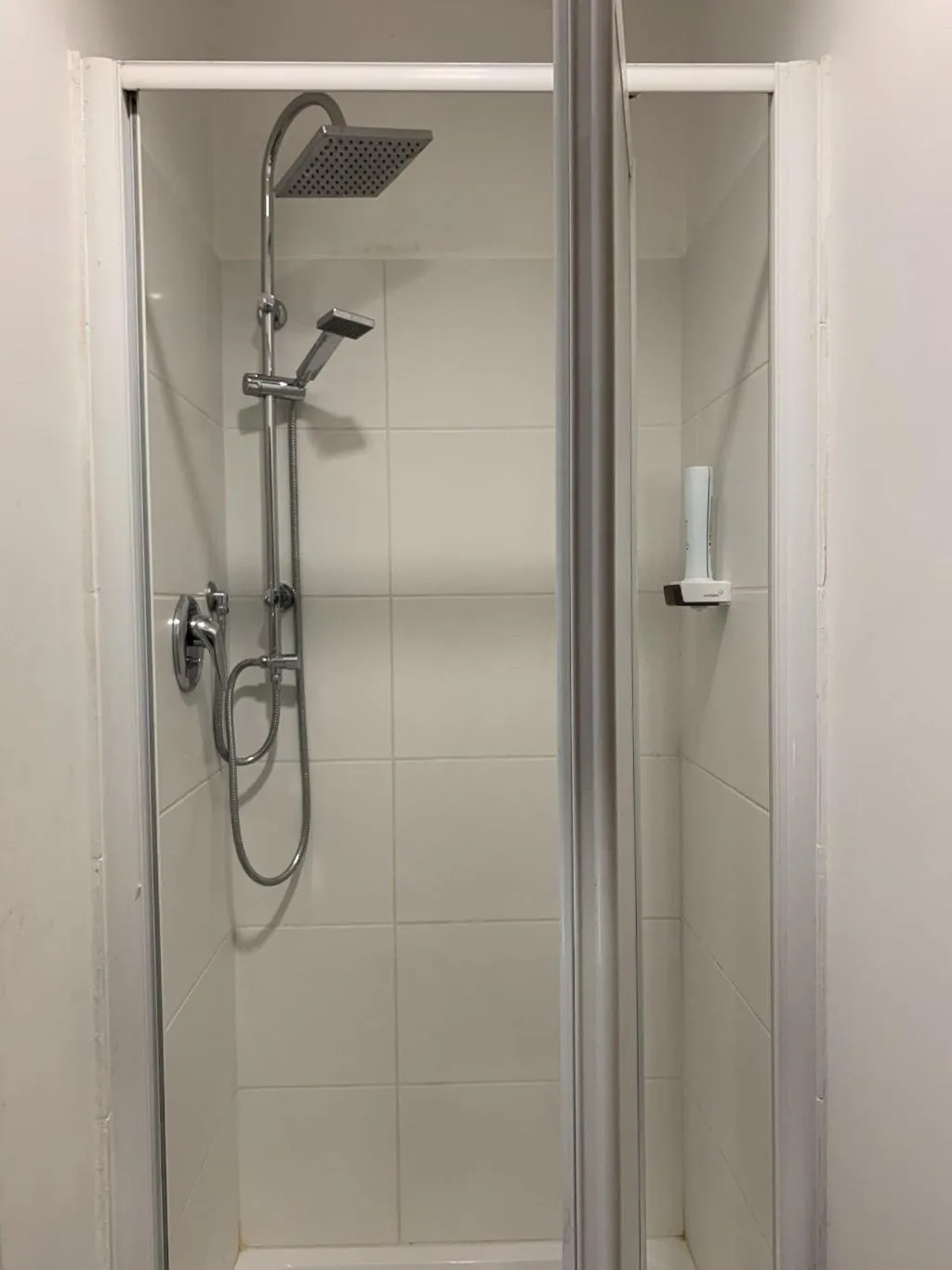 Room, Piazza Istria - Gh B&B, Rome