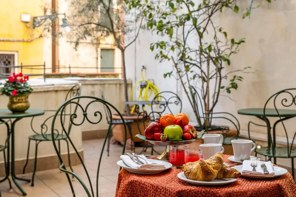 Terrace, Casa Verardo - Residenza D'Epoca, Venice