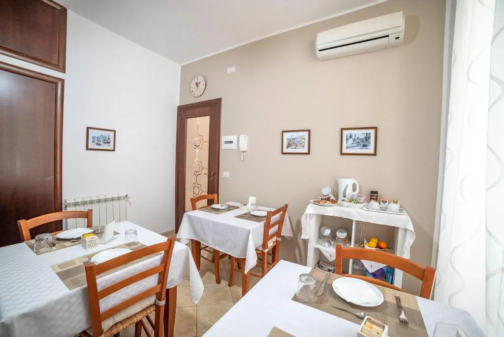 Restaurant, Bed And Breakfast Dionisio, Taormina