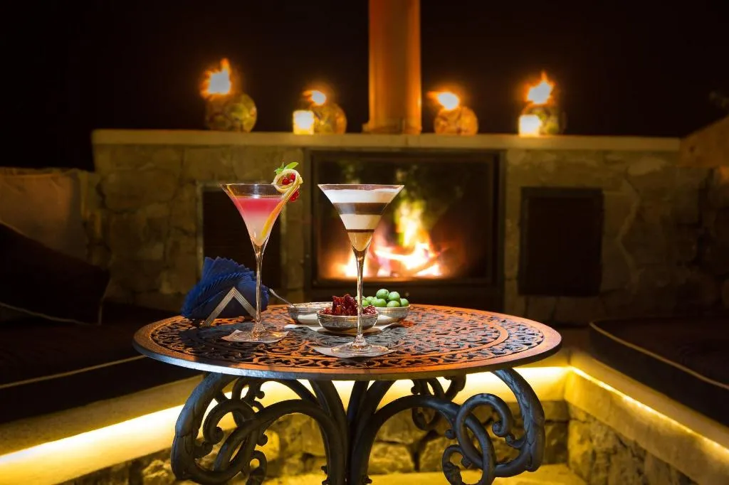 Bar, Monastero Santa Rosa Hotel & Spa, Naples