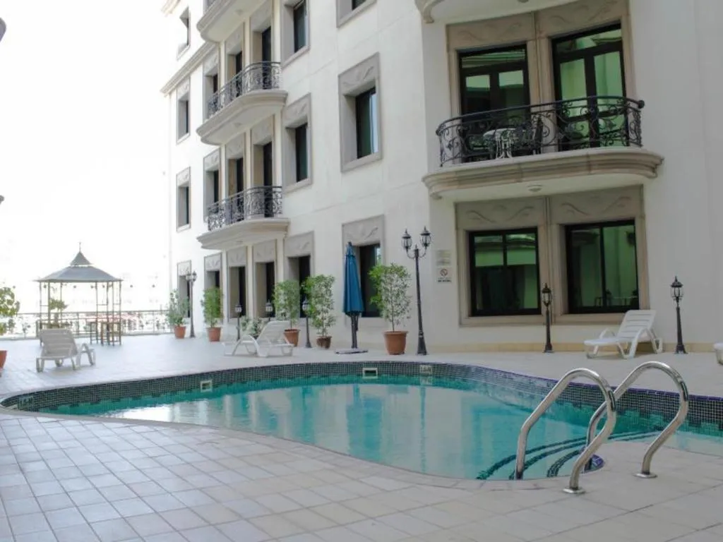 Pool, Al Waleed Holiday Homes, Dubai