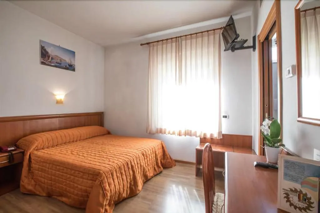 Room, Hotel Aequa, Naples