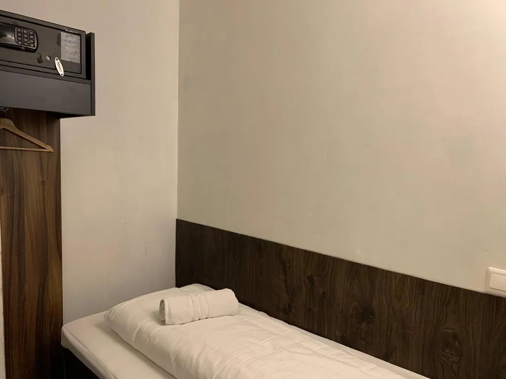 General view, Budget Dam Hotel, Amsterdam