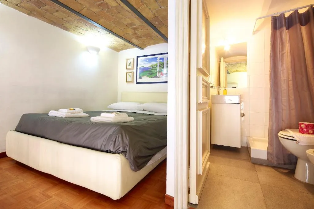 APARTMENT CAPACITY 2 Room, Residence Maximus, Rome