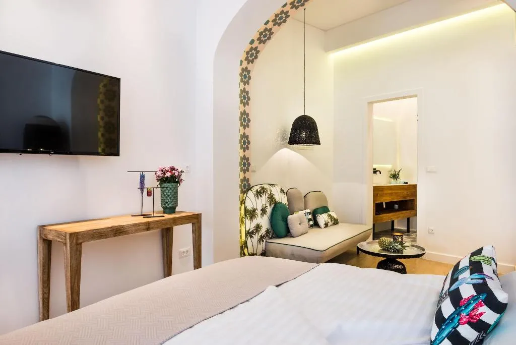 Room, Aisha Petite Suites, Crete
